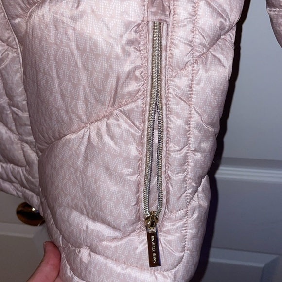 Michael Kors Packable Jacket - Picture 4 of 16